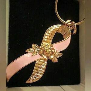 Vintage Avon Breast Cancer Awareness Pink Ribbon Key ring Key chain original box